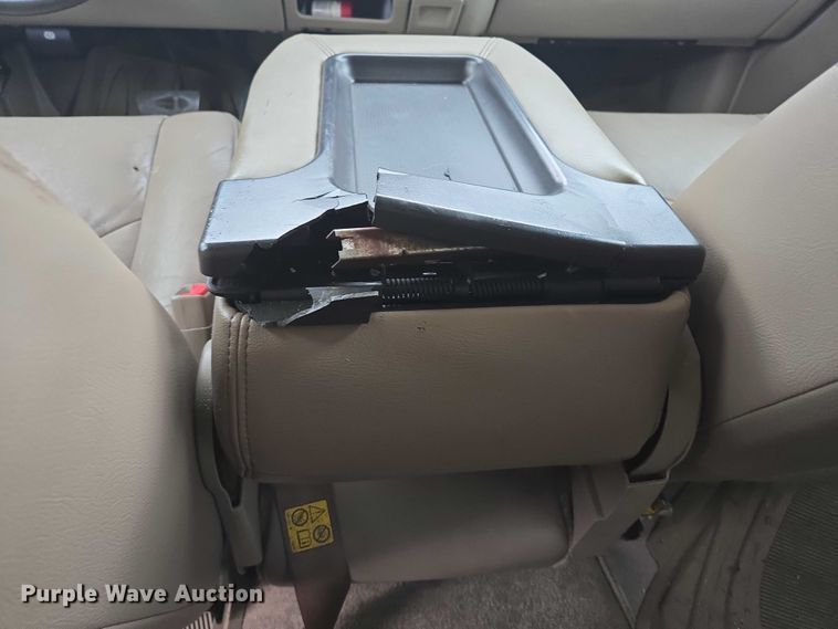 image for item ER5427 2004 Chevrolet Tahoe SUV