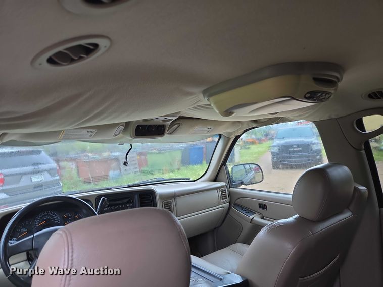 image for item ER5427 2004 Chevrolet Tahoe SUV