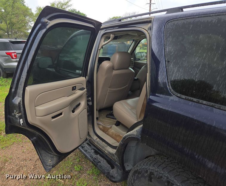 image for item ER5427 2004 Chevrolet Tahoe SUV