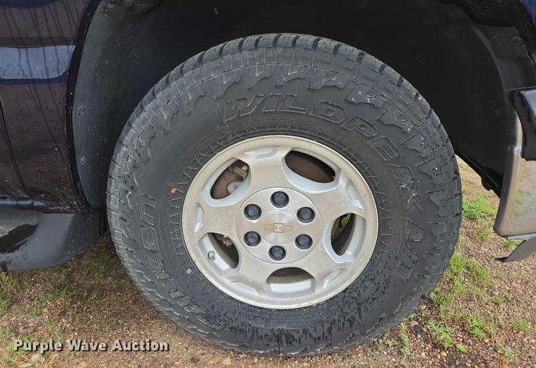 image for item ER5427 2004 Chevrolet Tahoe SUV