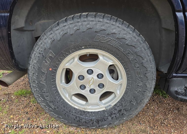 image for item ER5427 2004 Chevrolet Tahoe SUV