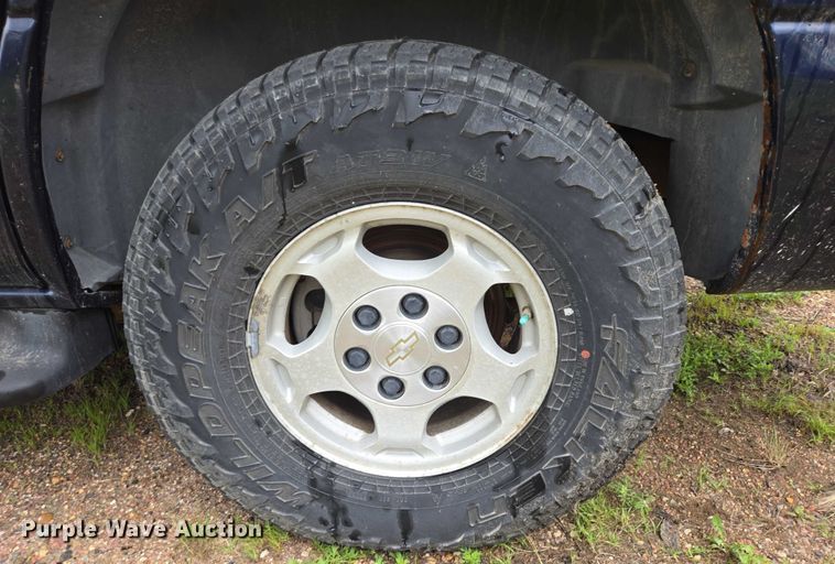 image for item ER5427 2004 Chevrolet Tahoe SUV