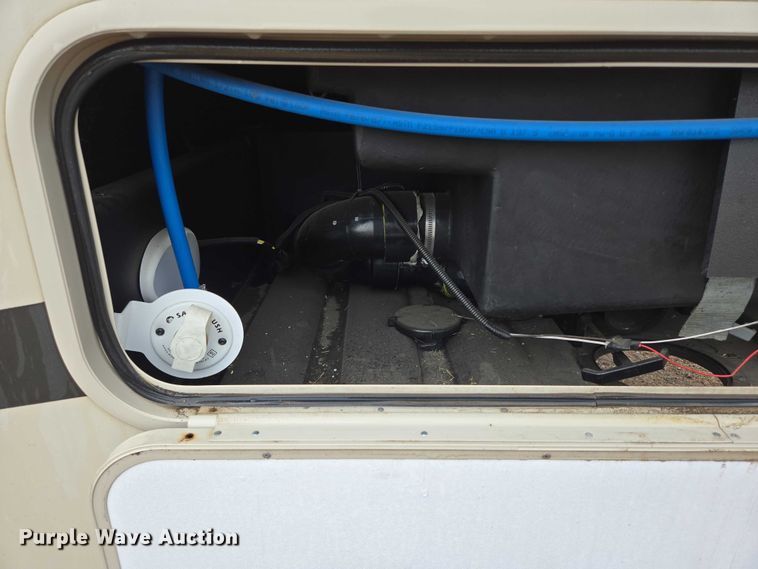 image for item ER5429 2017 Thor Motor Coach Stripped  RV