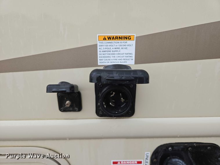 image for item ER5429 2017 Thor Motor Coach Stripped  RV