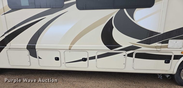 image for item ER5429 2017 Thor Motor Coach Stripped  RV