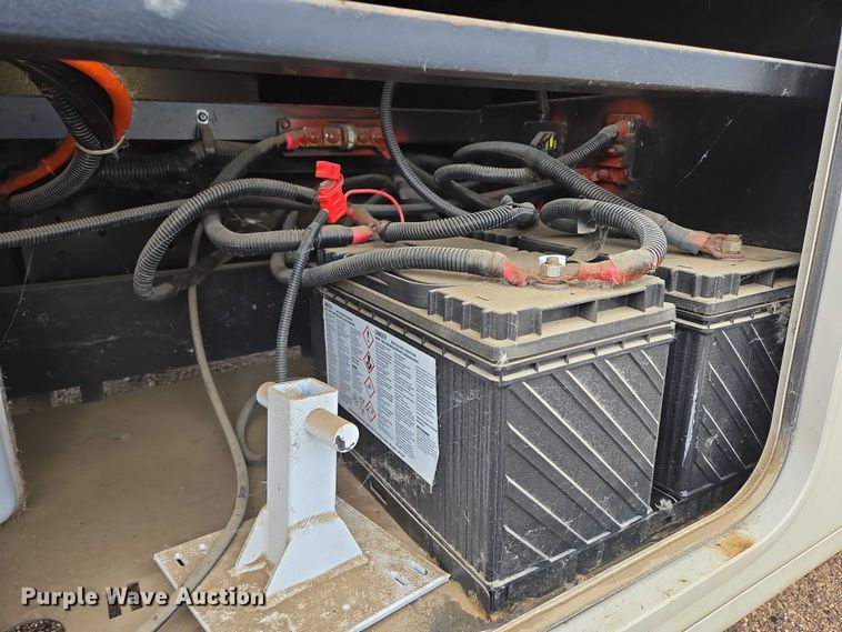 image for item ER5429 2017 Thor Motor Coach Stripped  RV