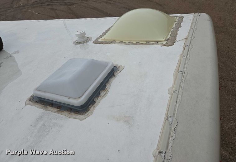 image for item ER5429 2017 Thor Motor Coach Stripped  RV