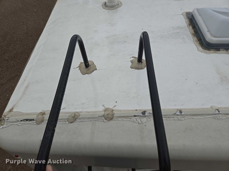 image for item ER5429 2017 Thor Motor Coach Stripped  RV