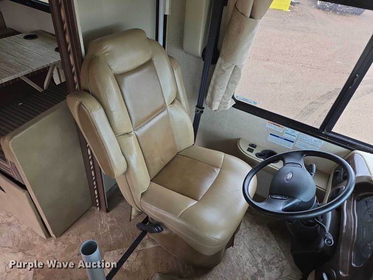 image for item ER5429 2017 Thor Motor Coach Stripped  RV