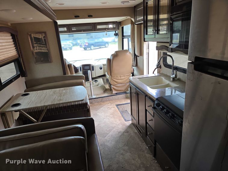 image for item ER5429 2017 Thor Motor Coach Stripped  RV