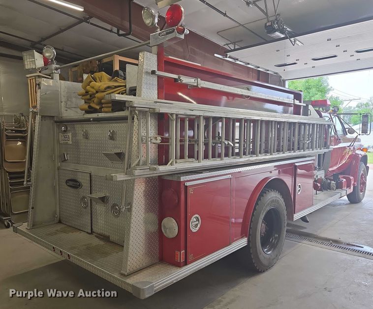 image for item ER5431 1985 GMC 7000 pumper fire truck