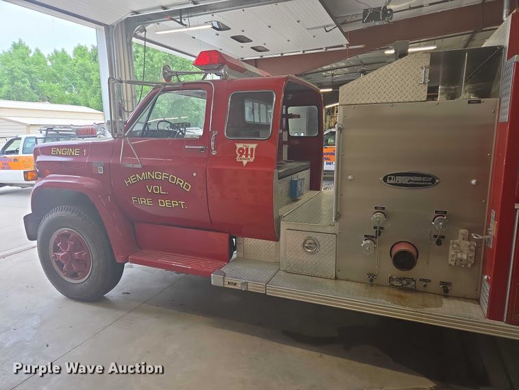 image for item ER5431 1985 GMC 7000 pumper fire truck