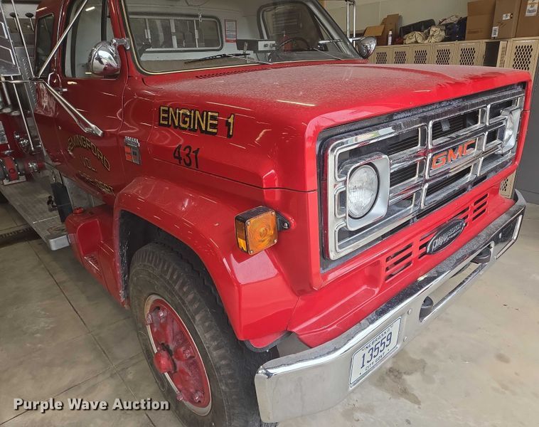 image for item ER5431 1985 GMC 7000 pumper fire truck