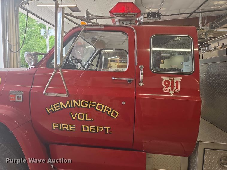 image for item ER5431 1985 GMC 7000 pumper fire truck