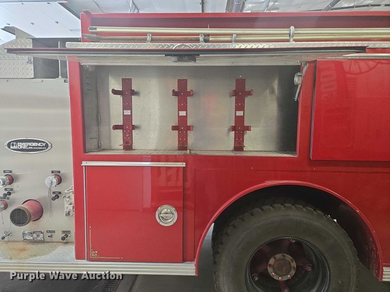 image for item ER5431 1985 GMC 7000 pumper fire truck