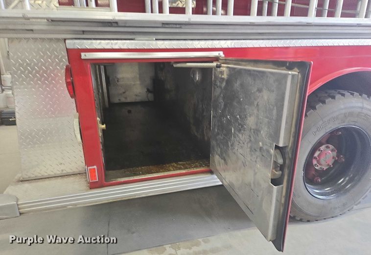 image for item ER5431 1985 GMC 7000 pumper fire truck