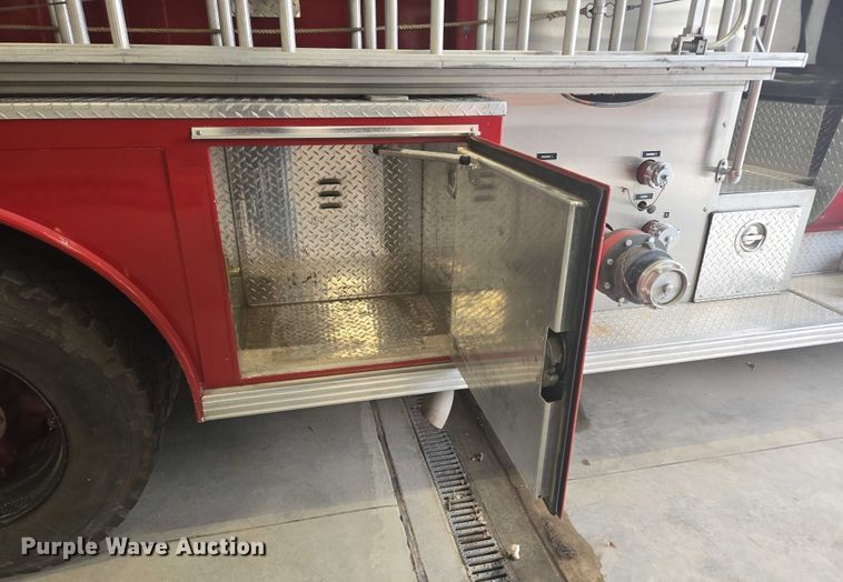 image for item ER5431 1985 GMC 7000 pumper fire truck