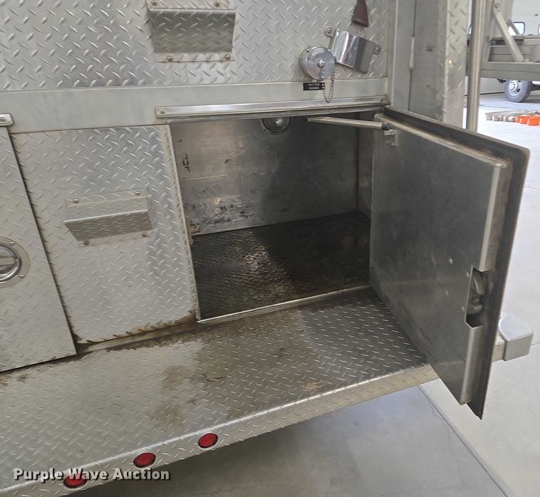 image for item ER5431 1985 GMC 7000 pumper fire truck