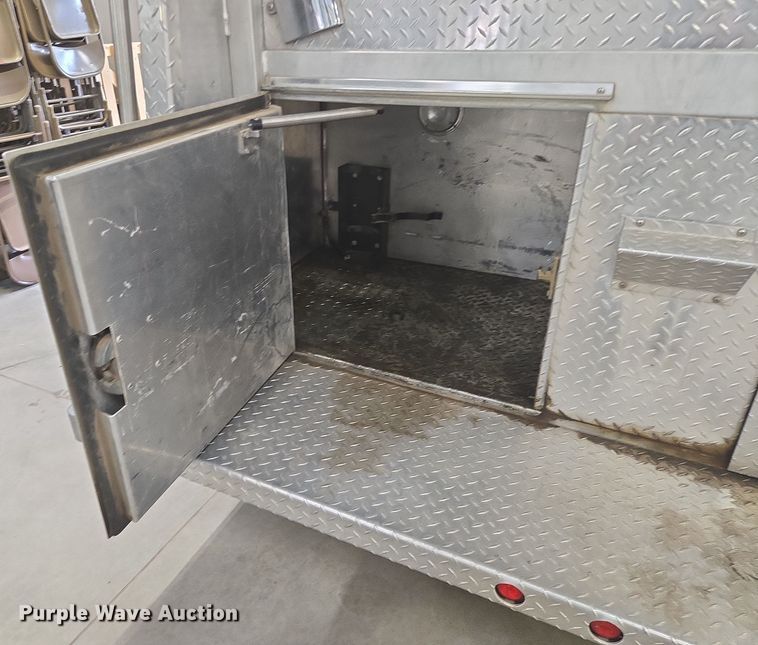 image for item ER5431 1985 GMC 7000 pumper fire truck