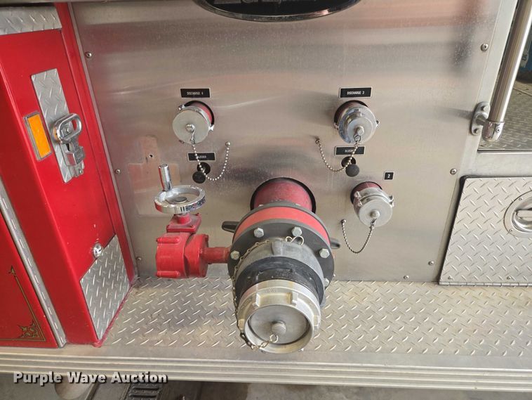 image for item ER5431 1985 GMC 7000 pumper fire truck