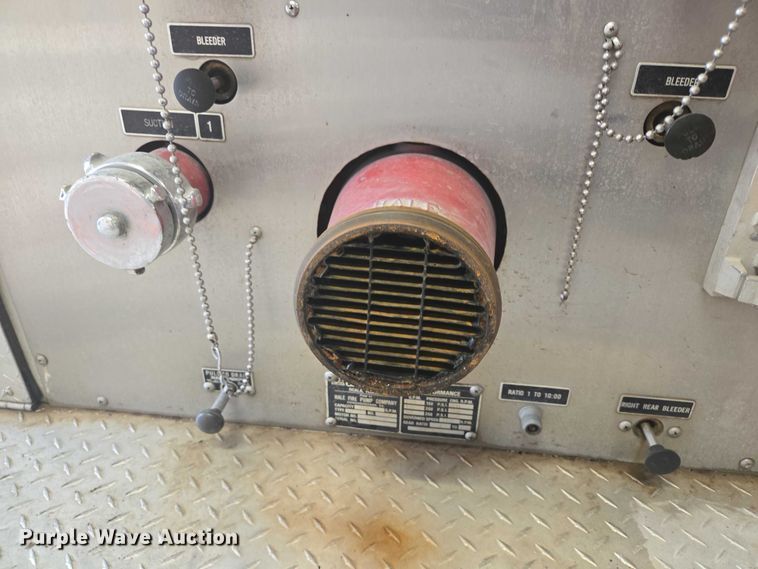 image for item ER5431 1985 GMC 7000 pumper fire truck