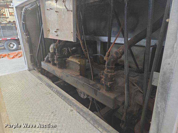 image for item ER5431 1985 GMC 7000 pumper fire truck