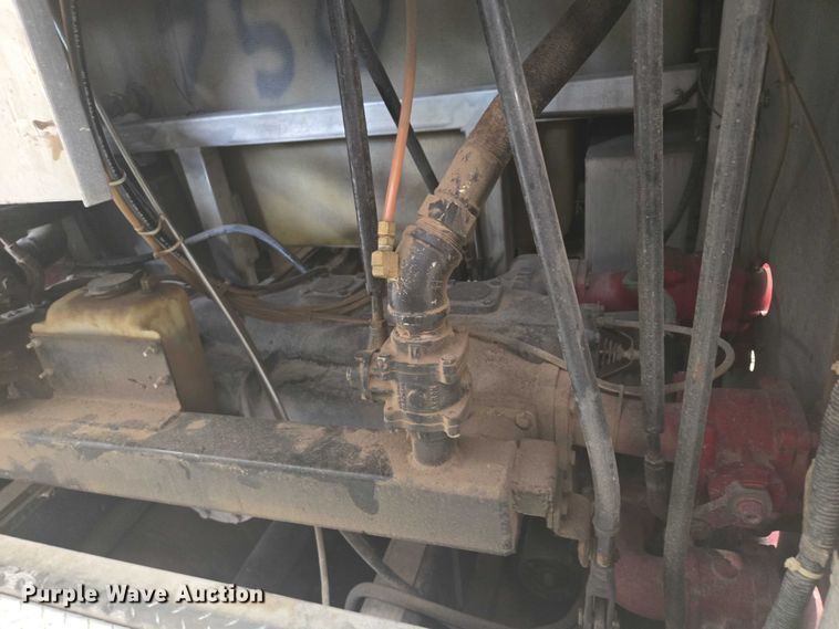 image for item ER5431 1985 GMC 7000 pumper fire truck