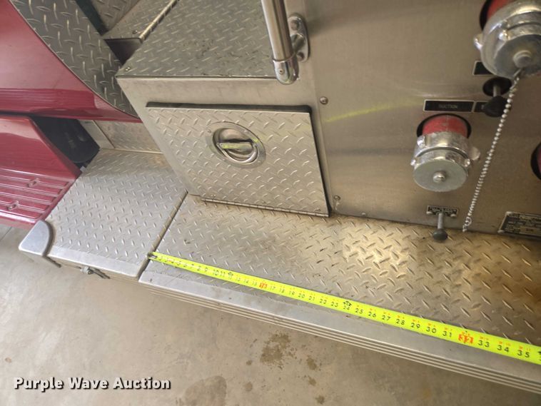 image for item ER5431 1985 GMC 7000 pumper fire truck