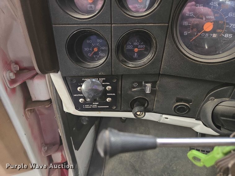 image for item ER5431 1985 GMC 7000 pumper fire truck