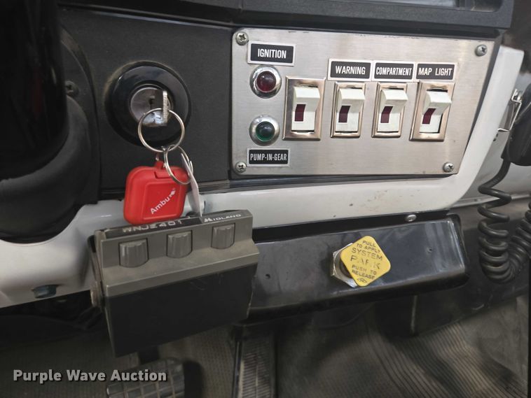 image for item ER5431 1985 GMC 7000 pumper fire truck