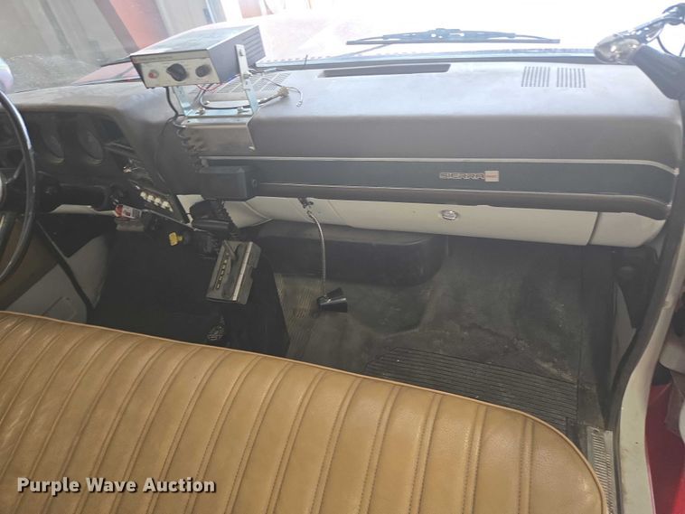 image for item ER5431 1985 GMC 7000 pumper fire truck