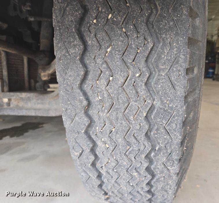 image for item ER5431 1985 GMC 7000 pumper fire truck