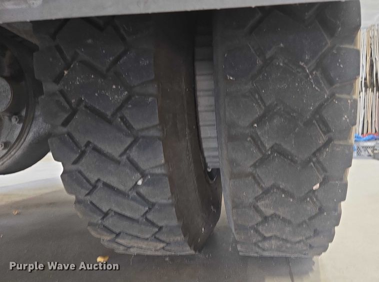 image for item ER5431 1985 GMC 7000 pumper fire truck