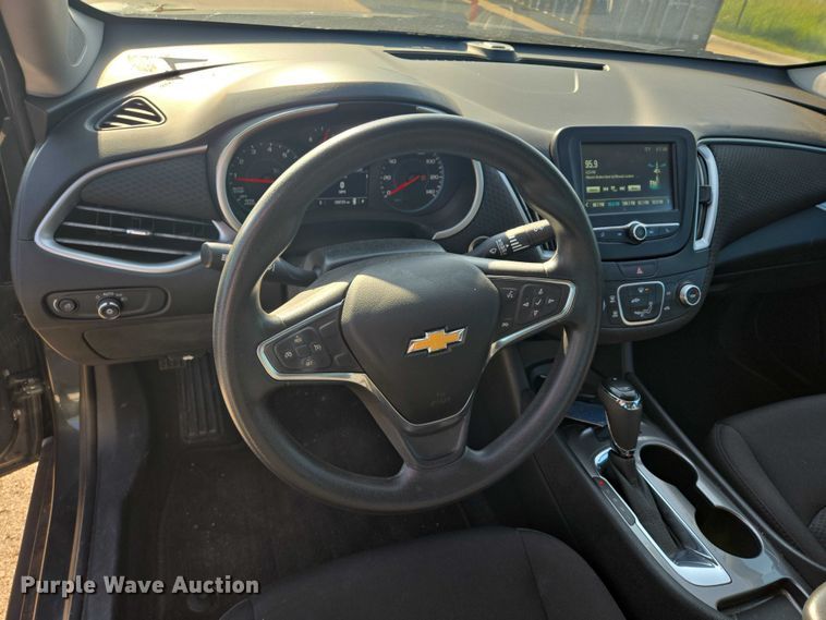 image for item ER5433 2018 Chevrolet Malibu 