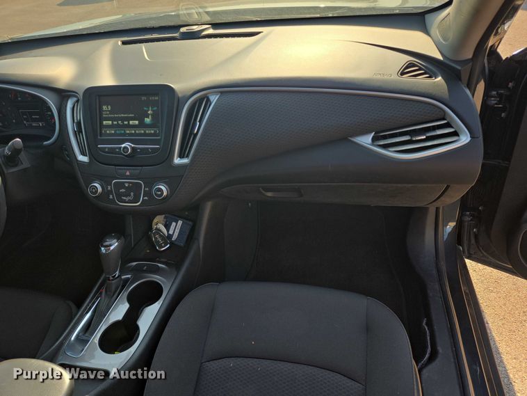 image for item ER5433 2018 Chevrolet Malibu 