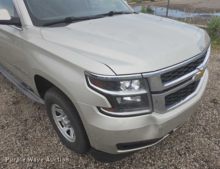 image for item ER5436 2015 Chevrolet Suburban SUV
