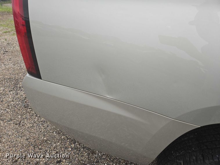 image for item ER5436 2015 Chevrolet Suburban SUV