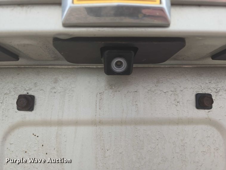 image for item ER5436 2015 Chevrolet Suburban SUV