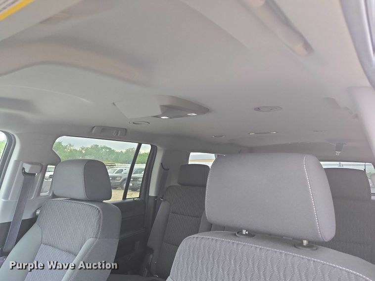 image for item ER5436 2015 Chevrolet Suburban SUV