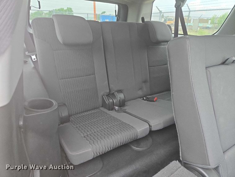 image for item ER5436 2015 Chevrolet Suburban SUV