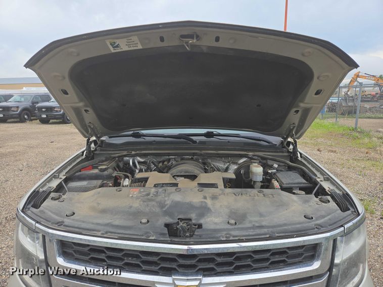 image for item ER5436 2015 Chevrolet Suburban SUV