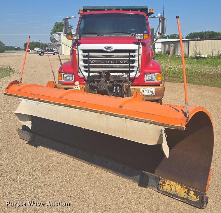 image for item ER5442 2005 Sterling L7500 dump truck