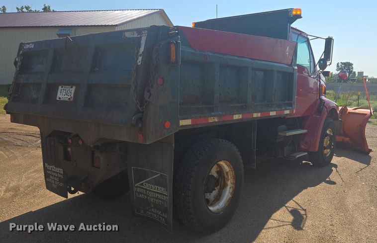 image for item ER5442 2005 Sterling L7500 dump truck
