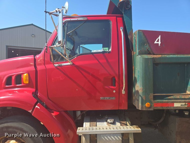 image for item ER5442 2005 Sterling L7500 dump truck
