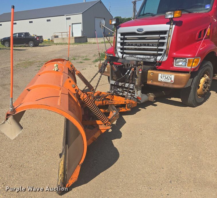image for item ER5442 2005 Sterling L7500 dump truck