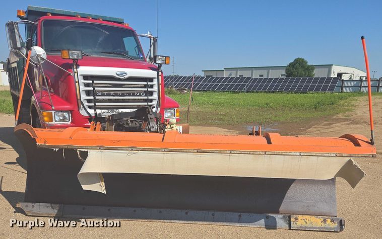 image for item ER5442 2005 Sterling L7500 dump truck