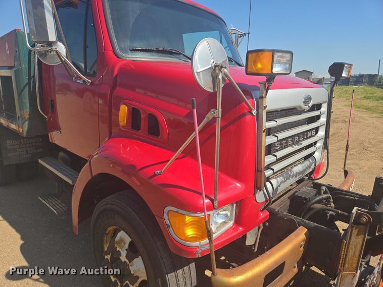 image for item ER5442 2005 Sterling L7500 dump truck