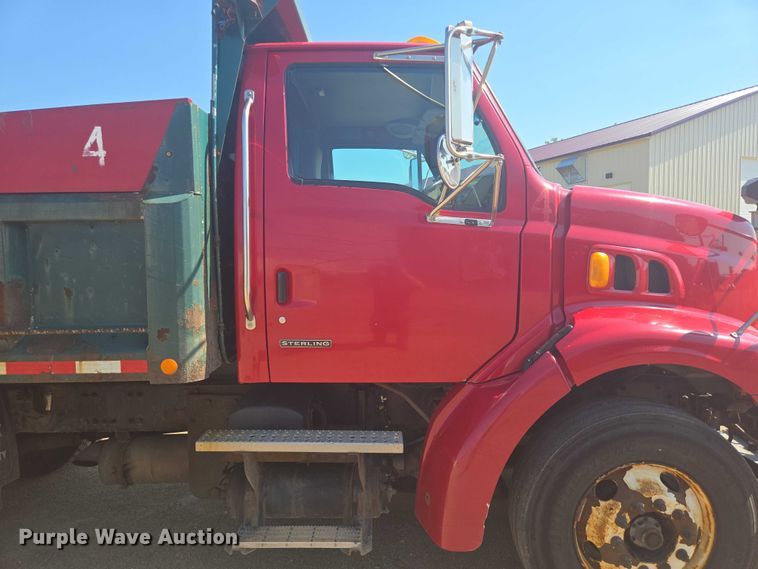 image for item ER5442 2005 Sterling L7500 dump truck