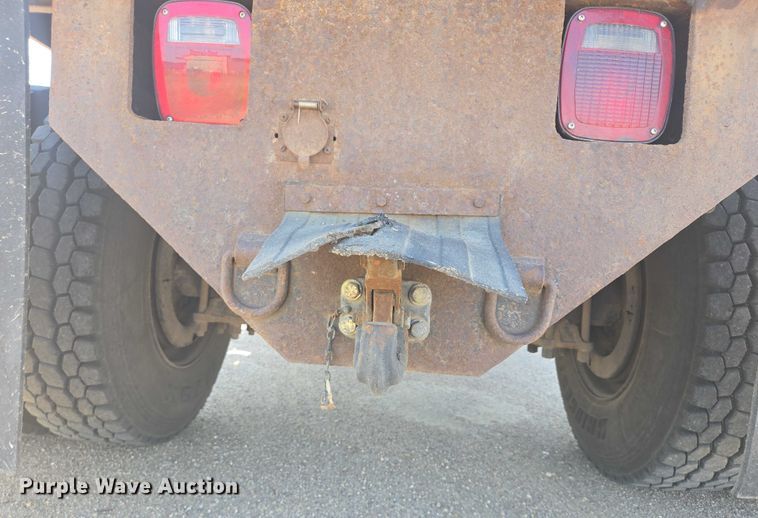 image for item ER5442 2005 Sterling L7500 dump truck