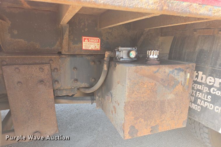 image for item ER5442 2005 Sterling L7500 dump truck